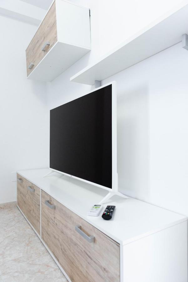 Apartmán Edificio Chaparil Nerja Exteriér fotografie